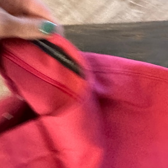 White House Black Market shorts - Picture 3 of 5